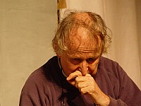 10-comgag32.jpg 10-comgag32.jpg